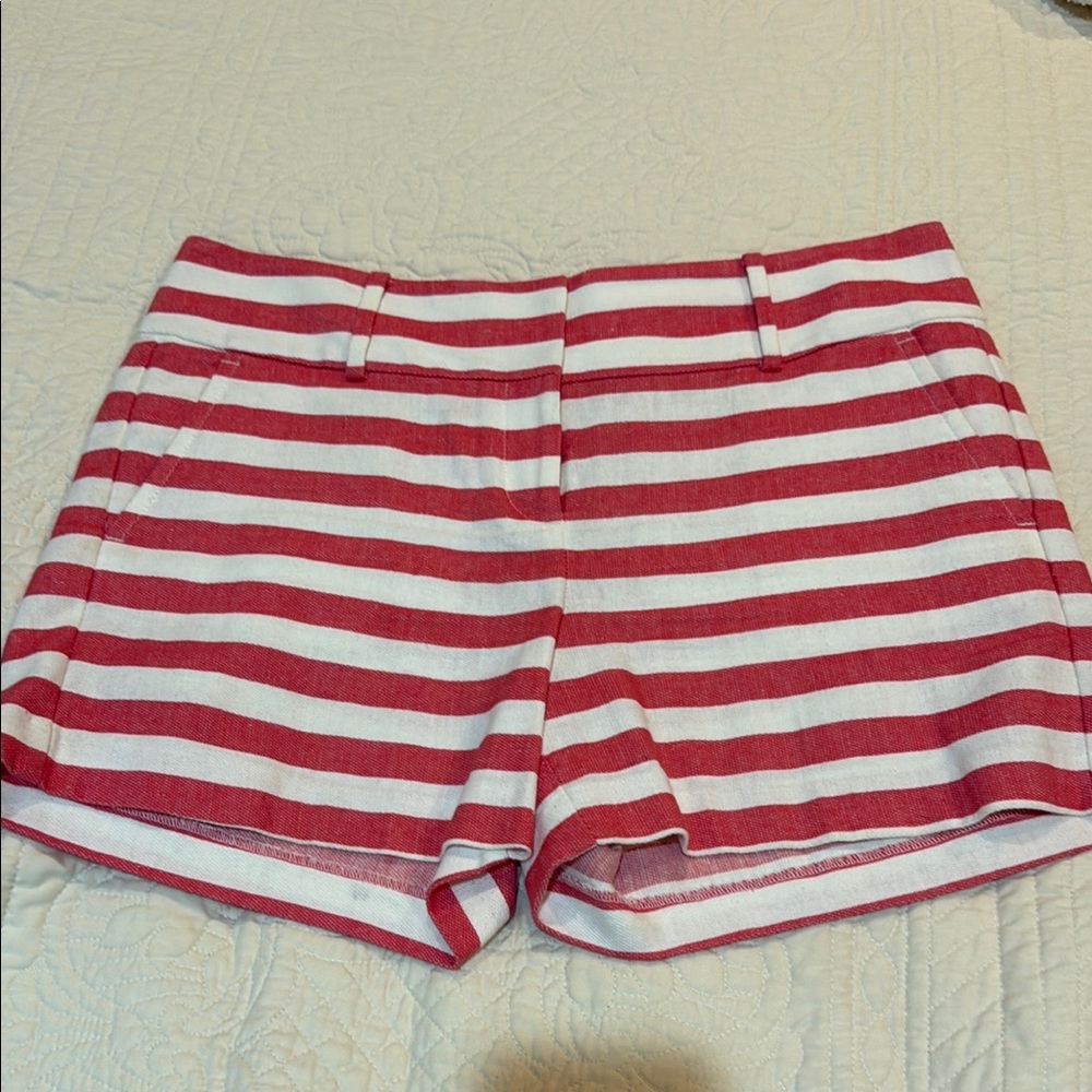 Striped bright pink and White Women's Shorts